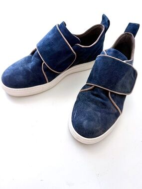 Barneys New York Navy Suede Wide Strap Slip On Sneakers Italy 40 US 10 Box